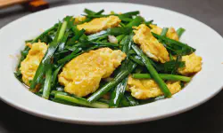 Featured image of post Chive and Egg Stir-fry: Secret to Tender Juicy Perfection