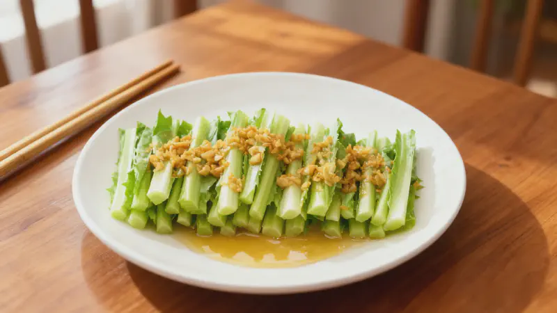 Featured image of post Garlic Romaine Lettuce: Crisp and Vibrant 3-Minute Home-style Stir-fry