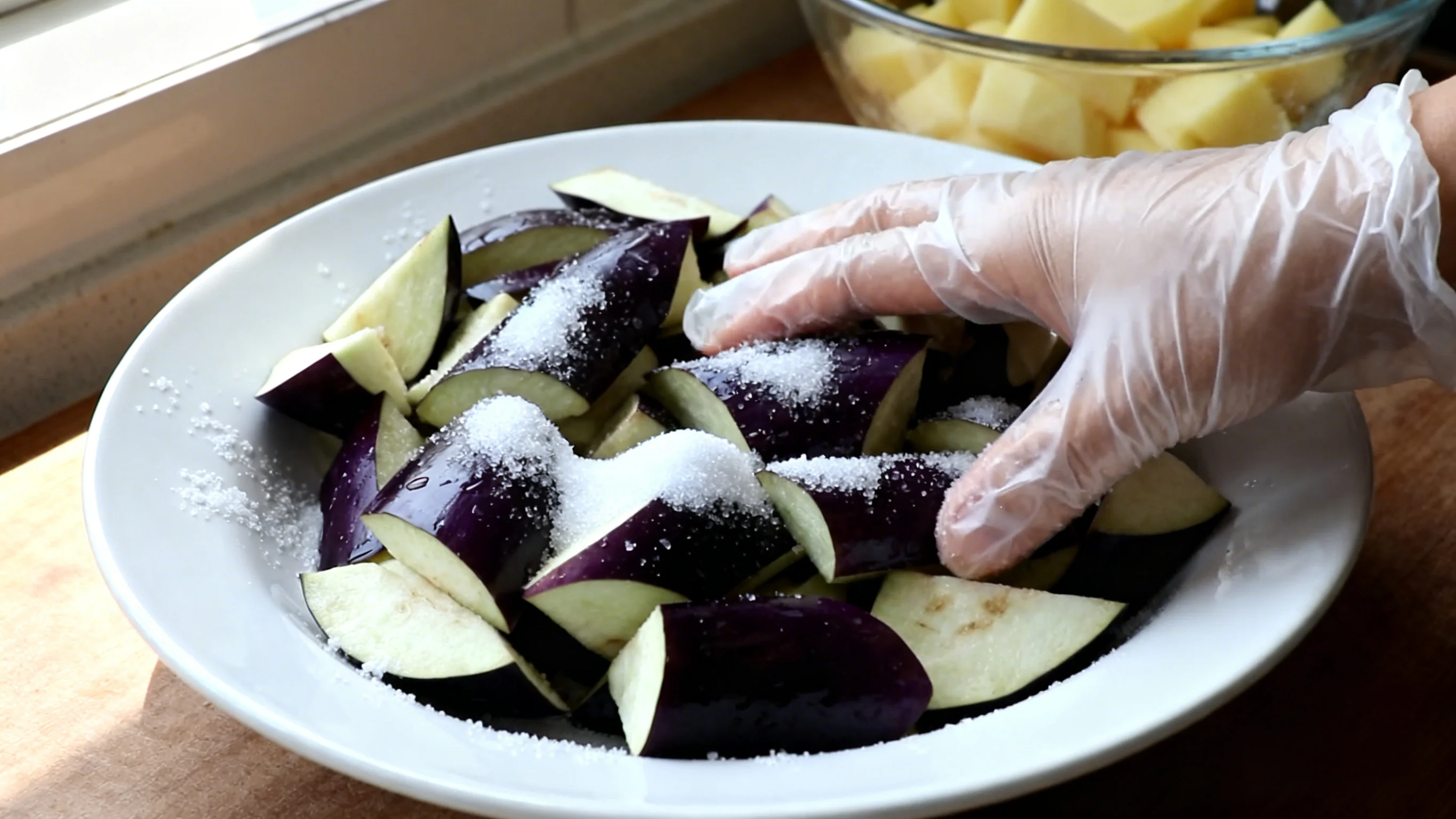 Salting Eggplant