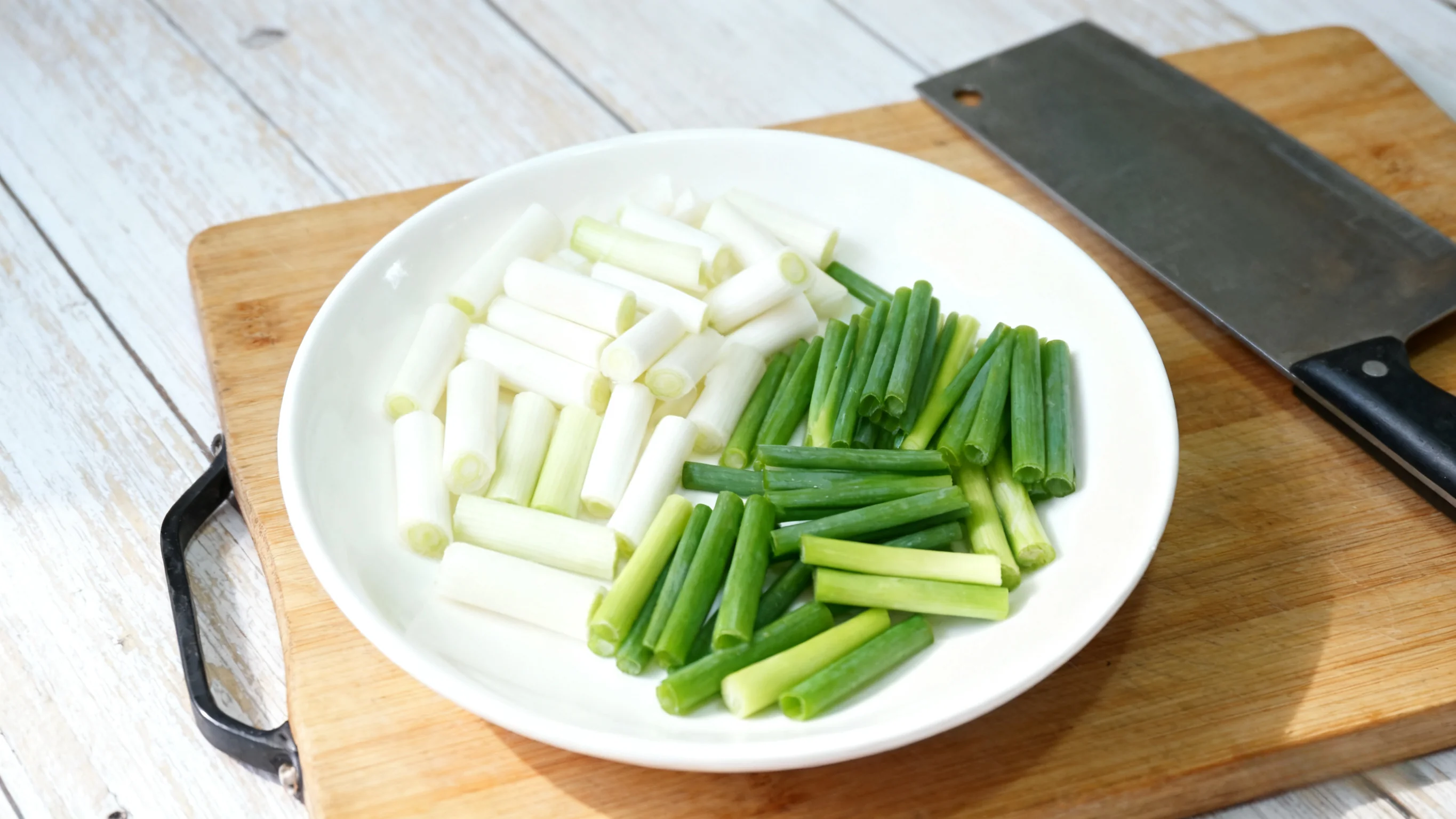 Preparing Scallions
